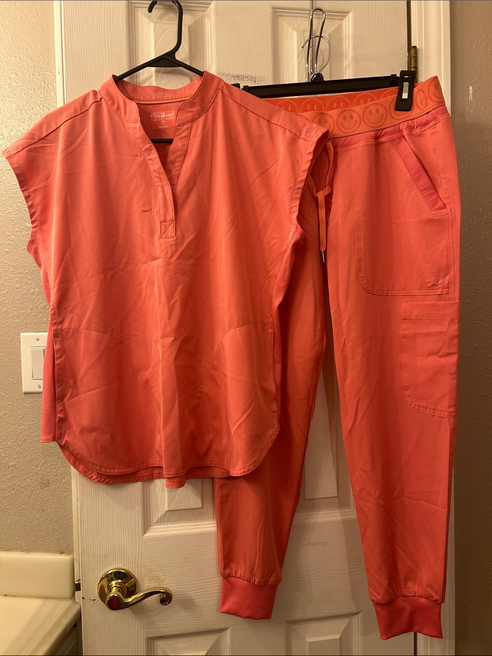 Coral Women's Jogger Pants & Top Set - Relaxed Fit Small